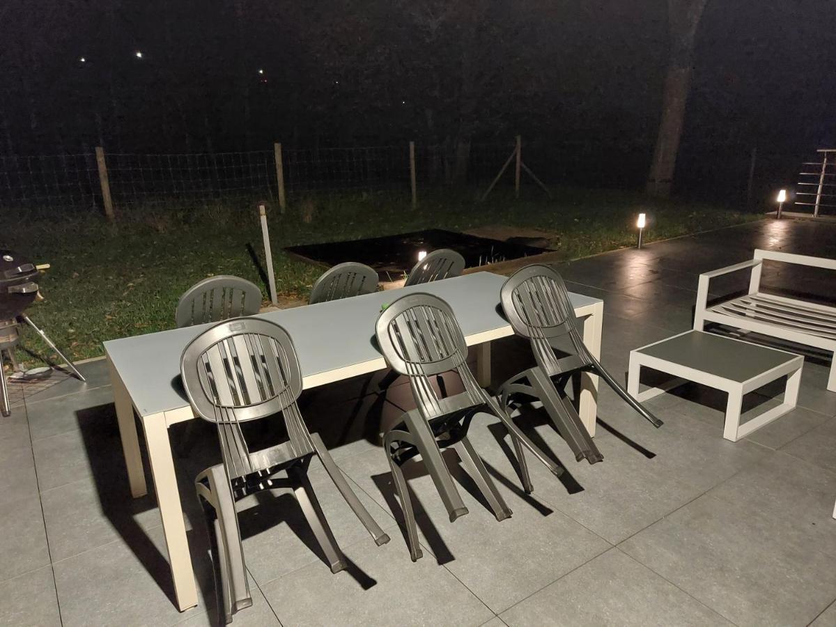 Le Reposoir Maison Spacieuse Avec Feu Au Bois Bertogne ภายนอก รูปภาพ