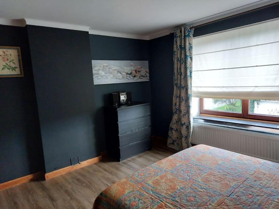 Le Reposoir Maison Spacieuse Avec Feu Au Bois Bertogne ภายนอก รูปภาพ